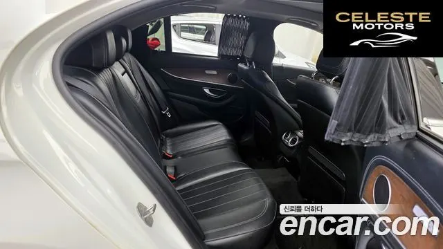 MERCEDES BENZ E-Classe W213 E300 4MATIC Exclusive 2017 — photo 12 sur 20