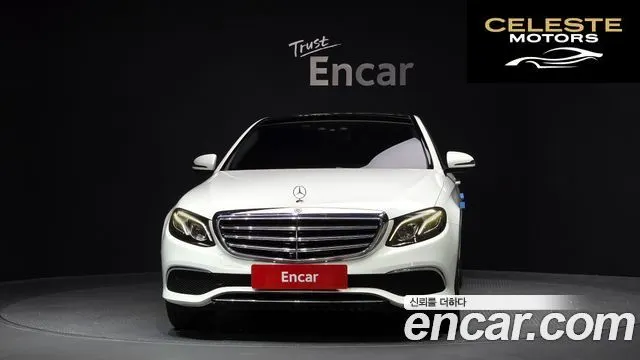 MERCEDES BENZ E-Classe W213 E300 4MATIC Exclusive 2017 — photo 3 sur 20