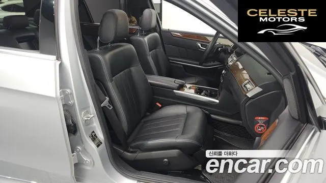 MERCEDES BENZ E-Classe W212 E300 2014 — photo 11 sur 26