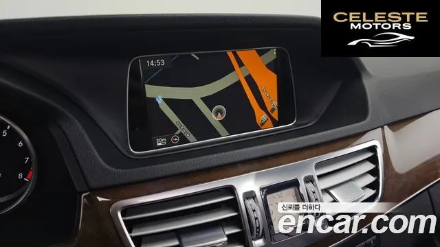 MERCEDES BENZ E-Classe W212 E300 2014 — photo 14 sur 26