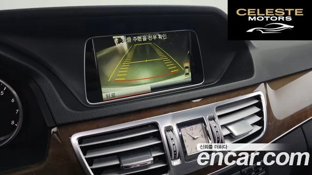 MERCEDES BENZ E-Classe W212 E300 2014 — photo 15 sur 26
