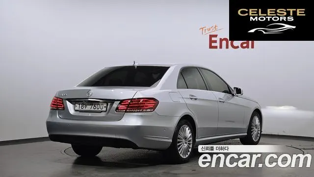 MERCEDES BENZ E-Classe W212 E300 2014 — photo 2 sur 26
