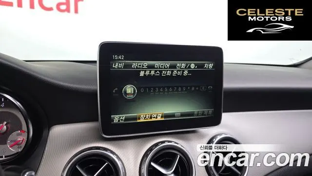 MERCEDES BENZ GLA-Classe X156 GLA200 d 2016 — photo 15 sur 20