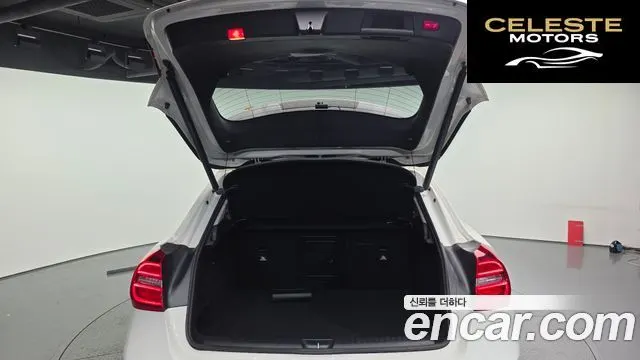 MERCEDES BENZ GLA-Classe X156 GLA200 d 2016 — photo 20 sur 20