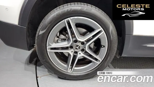 MERCEDES BENZ GLB-Classe X247 GLB250 4MATIC 2020 — photo 5 sur 20