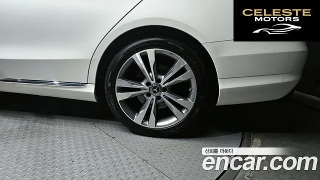 MERCEDES BENZ C-Classe W205 C220 d Avantgarde 2018 — photo 7 sur 31