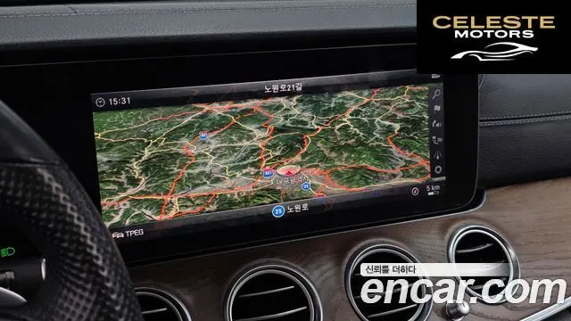 MERCEDES BENZ E-Classe W213 E300 4MATIC Exclusive 2018 — photo 14 sur 26