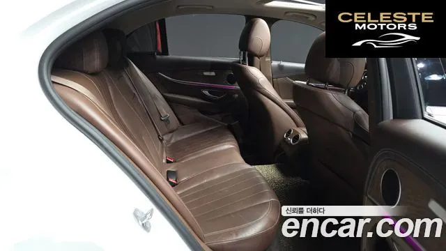 MERCEDES BENZ E-Classe W213 E220d 4MATIC Exclusive 2017 — photo 11 sur 20