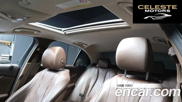 MERCEDES BENZ E-Classe W213 E220d 4MATIC Exclusive 2017 — photo 19 sur 20