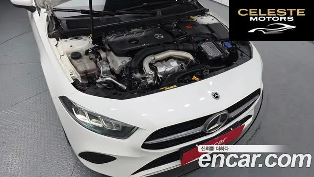 MERCEDES BENZ A-Classe W177 A220 Berline 2024 — photo 6 sur 30