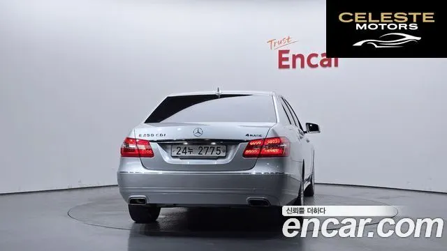 MERCEDES BENZ E-Classe W212 E250 CDI 4MATIC 2013 — photo 4 sur 20