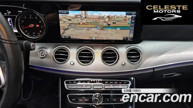 MERCEDES BENZ E-Classe W213 E300 Avantgarde 2019 — photo 14 sur 20