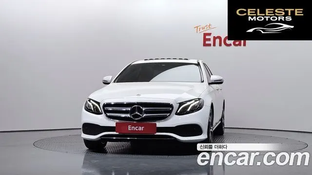 MERCEDES BENZ E-Classe W213 E300 Avantgarde 2019 — photo 3 sur 20
