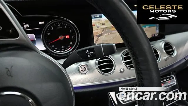 MERCEDES BENZ E-Classe W213 E300 Avantgarde 2019 — photo 9 sur 20