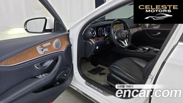 MERCEDES BENZ E-Classe W213 E300 4MATIC Exclusive 2020 — photo 13 sur 36