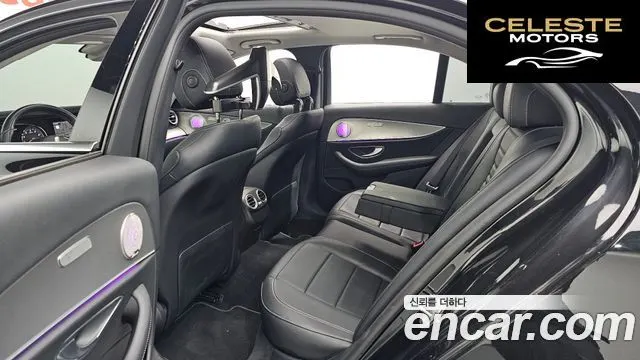 MERCEDES BENZ E-Classe W213 E200 Avantgarde 2017 — photo 12 sur 20
