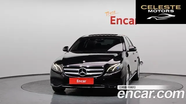 MERCEDES BENZ E-Classe W213 E200 Avantgarde 2017 — photo 3 sur 20