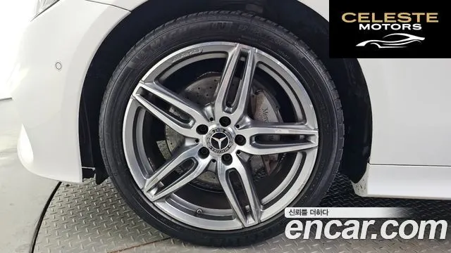 MERCEDES BENZ E-Classe W213 E220d Coupé 2019 — photo 5 sur 35