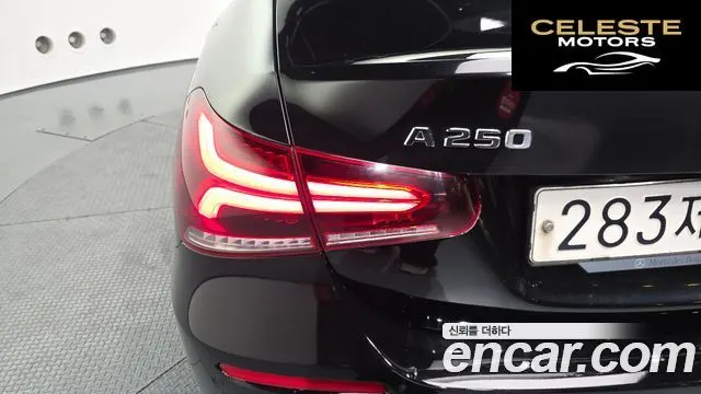 MERCEDES BENZ A-Classe W177 A250 4MATIC Berline 2020 — photo 9 sur 31