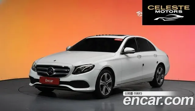 MERCEDES BENZ E-Classe W213 E300 4MATIC Avantgarde 2017 — photo 34 sur 34