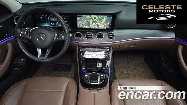 MERCEDES BENZ E-Classe W213 E300 4MATIC Avantgarde 2017 — photo 9 sur 34