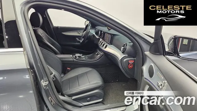 MERCEDES BENZ E-Classe W213 E250 Avantgarde 2020 — photo 17 sur 38