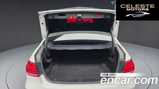 MERCEDES BENZ E-Classe W212 E250 4MATIC Avantgarde 2016 — photo 20 sur 20