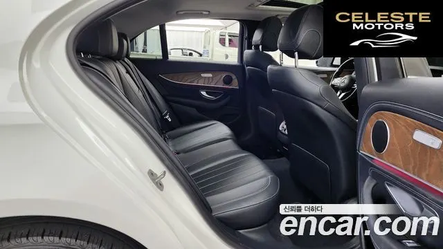 MERCEDES BENZ E-Classe W213 E220d 4MATIC Exclusive 2019 — photo 12 sur 20