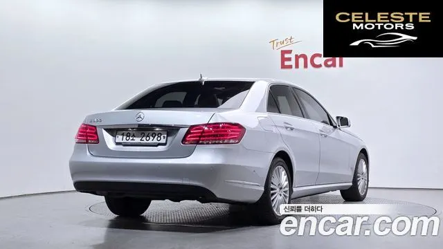 MERCEDES BENZ E-Classe W212 E300 2014 — photo 2 sur 20