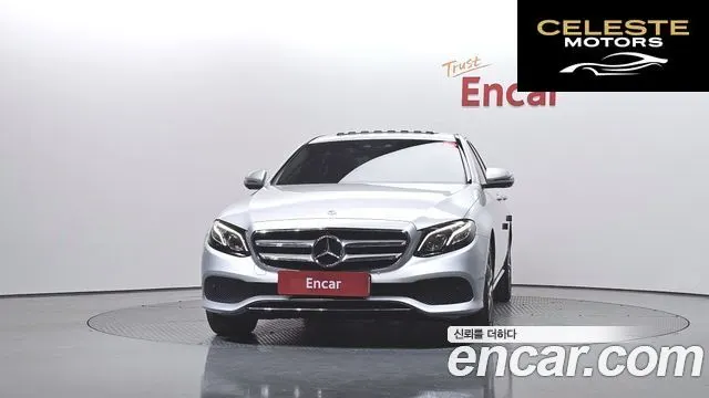 MERCEDES BENZ E-Classe W213 E300 4MATIC Avantgarde 2019 — photo 3 sur 38