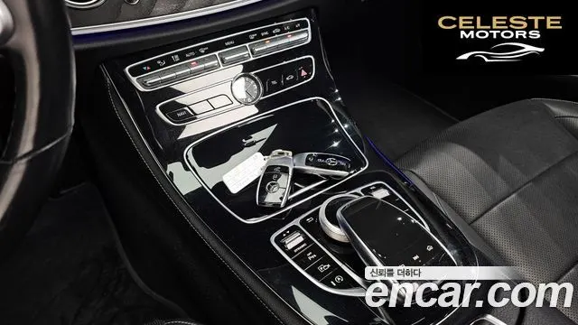 MERCEDES BENZ E-Classe W213 E300 4MATIC Avantgarde 2019 — photo 31 sur 38