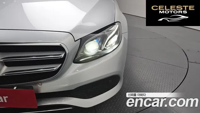 MERCEDES BENZ E-Classe W213 E300 4MATIC Avantgarde 2019 — photo 8 sur 38