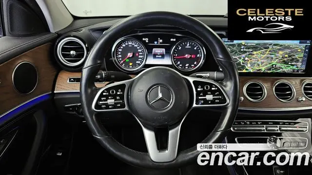MERCEDES BENZ E-Classe W213 E220d 4MATIC Exclusive 2019 — photo 13 sur 20