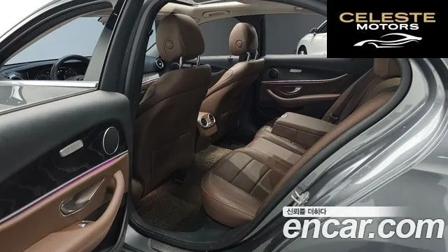 MERCEDES BENZ E-Classe W213 E220d Avantgarde 2017 — photo 12 sur 20