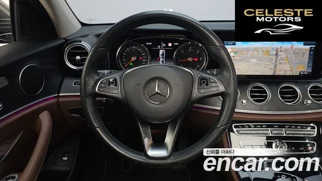 MERCEDES BENZ E-Classe W213 E220d Avantgarde 2017 — photo 13 sur 20
