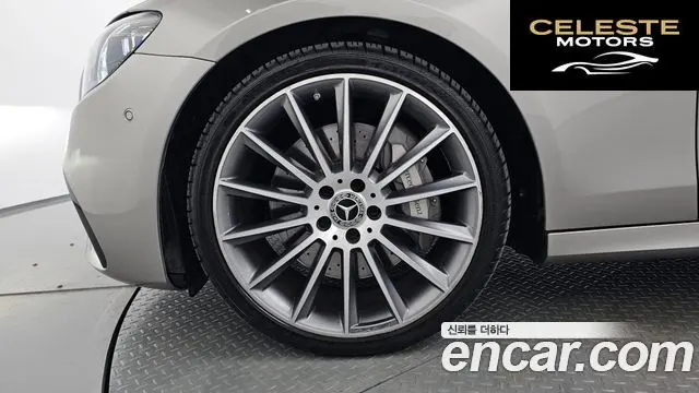 MERCEDES BENZ E-Classe W213 E350 4MATIC Avantgarde 2022 — photo 4 sur 33