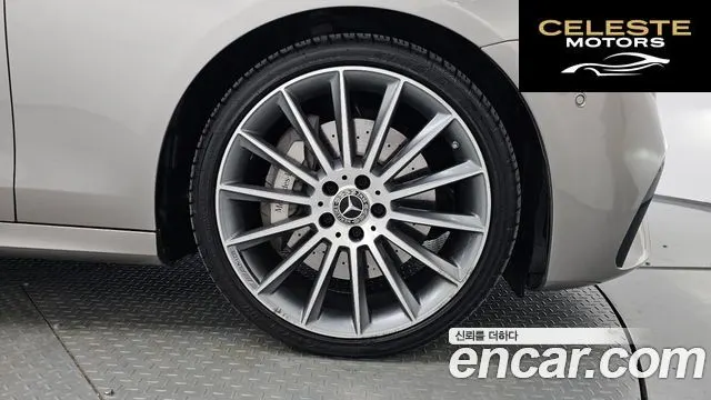 MERCEDES BENZ E-Classe W213 E350 4MATIC Avantgarde 2022 — photo 6 sur 33