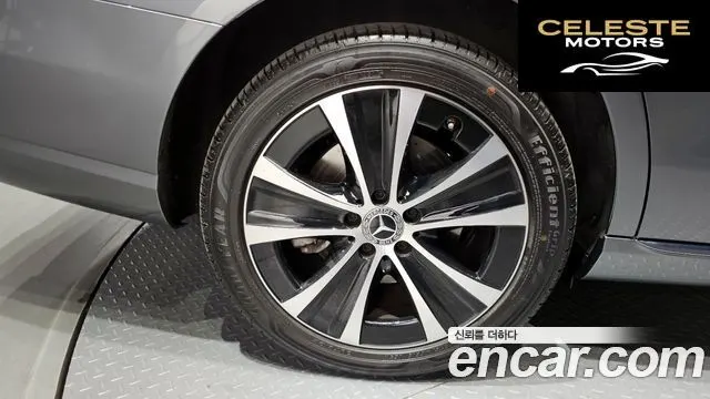 MERCEDES BENZ E-Classe W213 E300e 4MATIC Exclusive 2021 — photo 5 sur 43