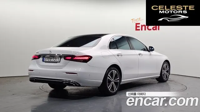 MERCEDES BENZ E-Classe W213 E250 Avantgarde 2021 — photo 2 sur 20