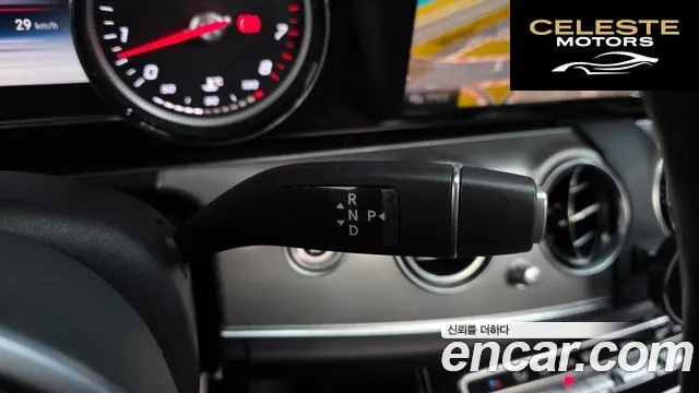 MERCEDES BENZ E-Classe W213 E300 Avantgarde 2019 — photo 12 sur 30