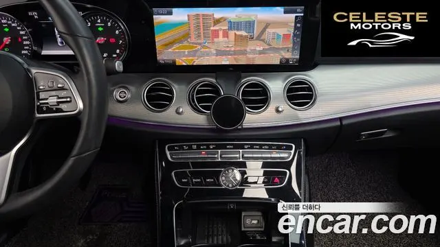 MERCEDES BENZ E-Classe W213 E300 Avantgarde 2019 — photo 21 sur 30