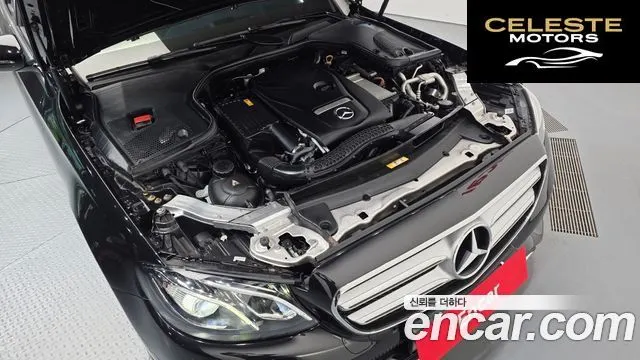 MERCEDES BENZ E-Classe W213 E300 Avantgarde 2019 — photo 6 sur 30