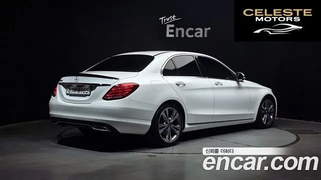 MERCEDES BENZ C-Classe W205 C220 d Avantgarde 2018 — photo 2 sur 31