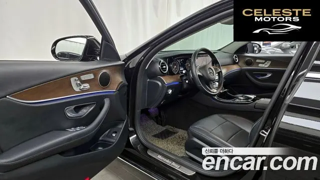 MERCEDES BENZ E-Classe W213 E300 4MATIC Exclusive 2018 — photo 13 sur 30