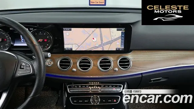 MERCEDES BENZ E-Classe W213 E300 4MATIC Exclusive 2018 — photo 18 sur 30