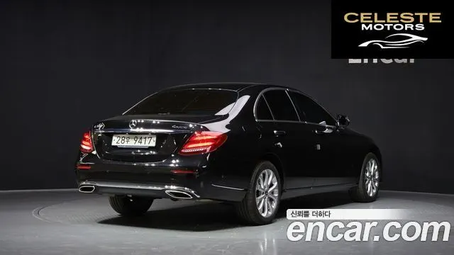MERCEDES BENZ E-Classe W213 E300 4MATIC Exclusive 2018 — photo 2 sur 30
