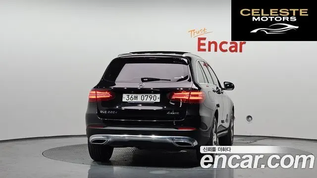 MERCEDES BENZ GLC-Classe X253 GLC220 d 4MATIC Premium 2016 — photo 4 sur 20