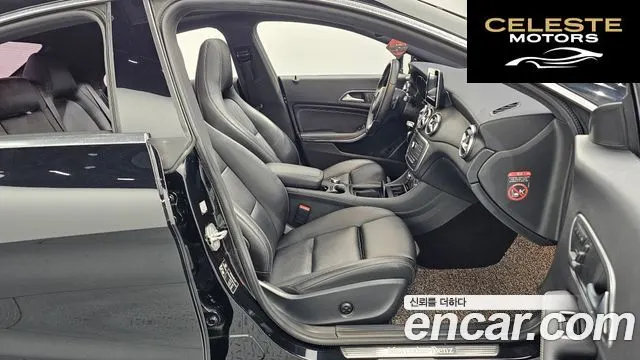 MERCEDES BENZ CLA-Classe C117 CLA200 d 2016 — photo 11 sur 20