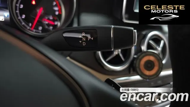 MERCEDES BENZ GLA-Classe X156 GLA220 2018 — photo 11 sur 31