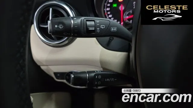 MERCEDES BENZ GLA-Classe X156 GLA220 2018 — photo 23 sur 31